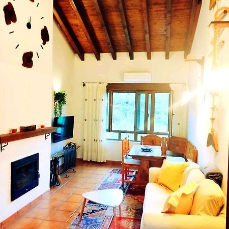 Alba de los CardañosLa Casita De La Montana公寓 外观 照片